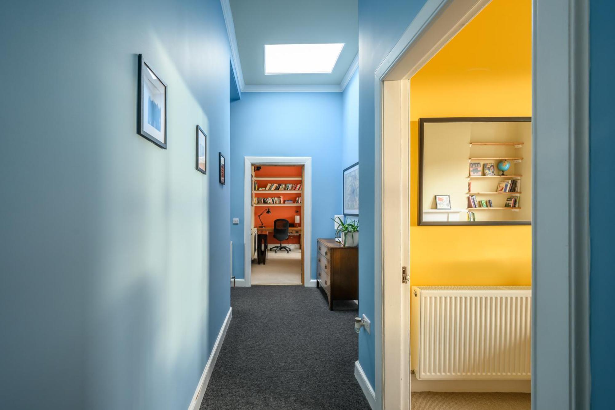 Apartment 5-br 3-bth Newington - Modern & Spacious *