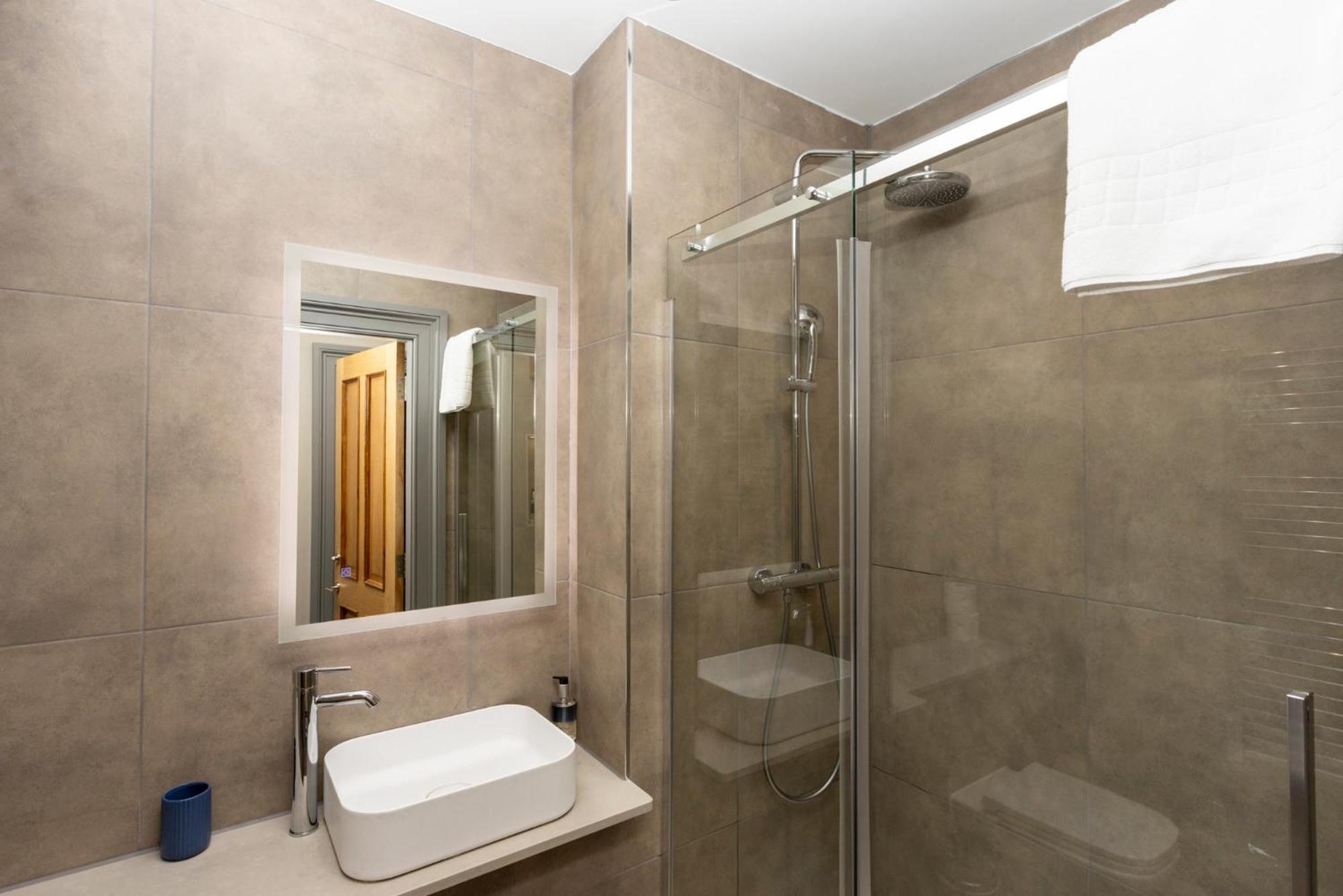 Aparthotel Mono New Town *