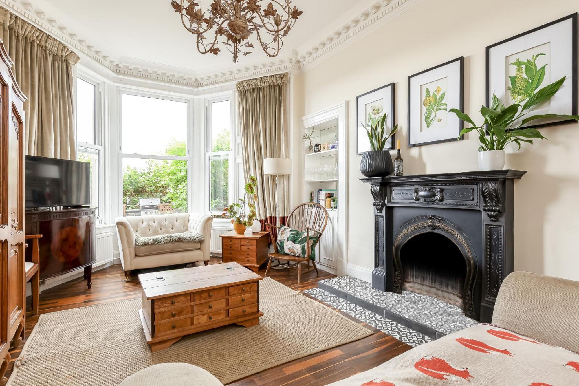 Stylish Victorian Apartment's Close To The Botanical Gardens, Free Parking! * EDI