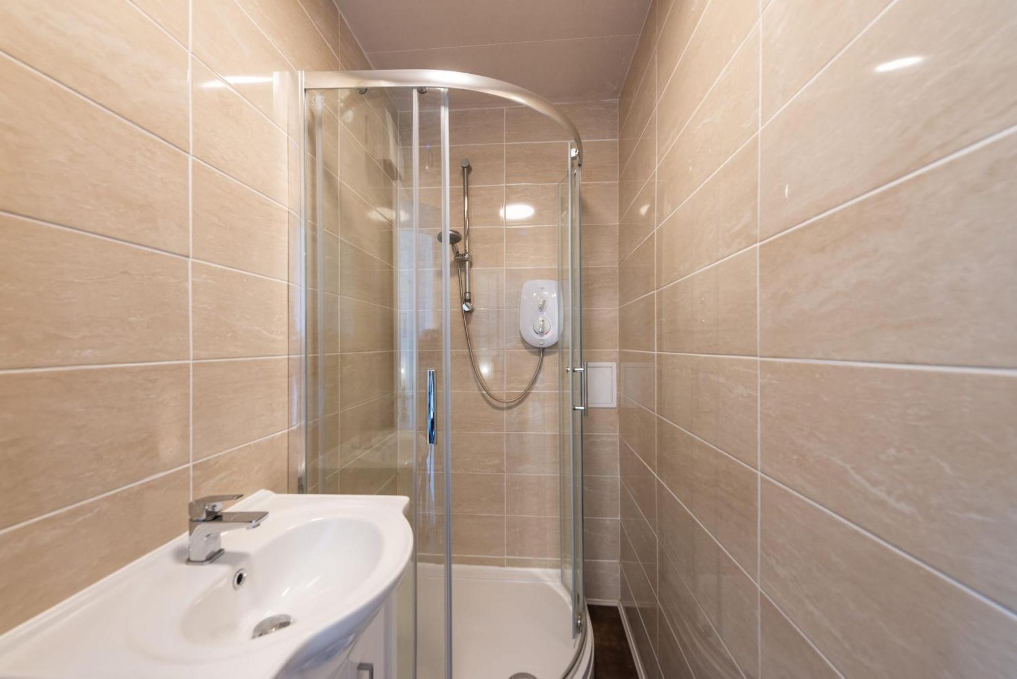 Ground Floor 2 Bed Flat Slateford Apartment