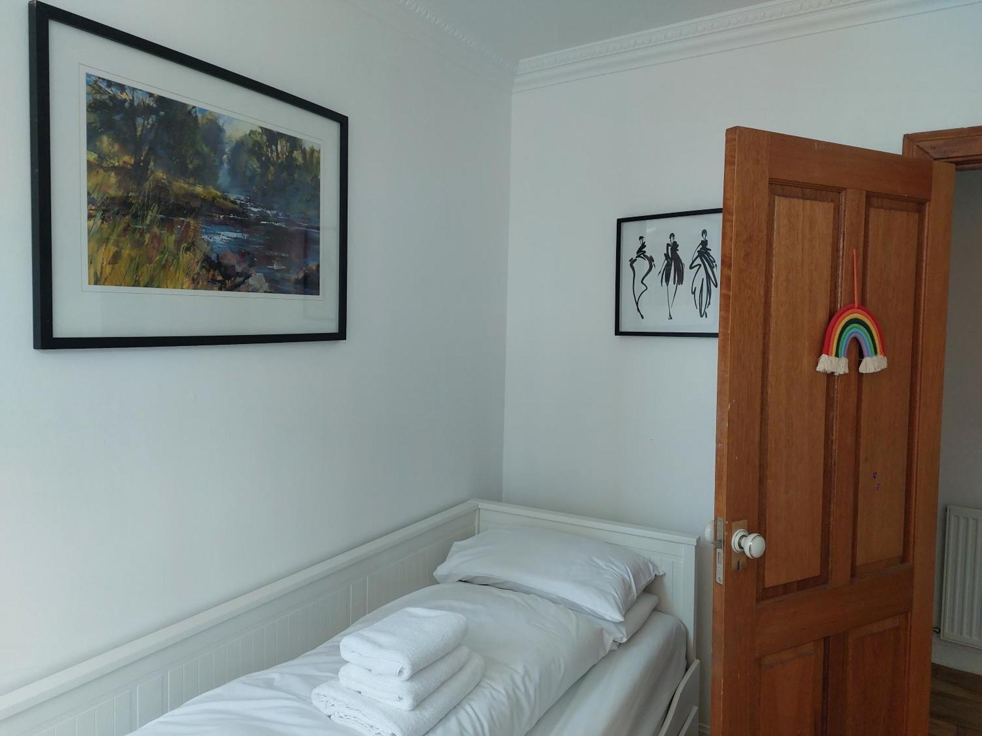 Portobello Charming Seaside 3-br Apartment *