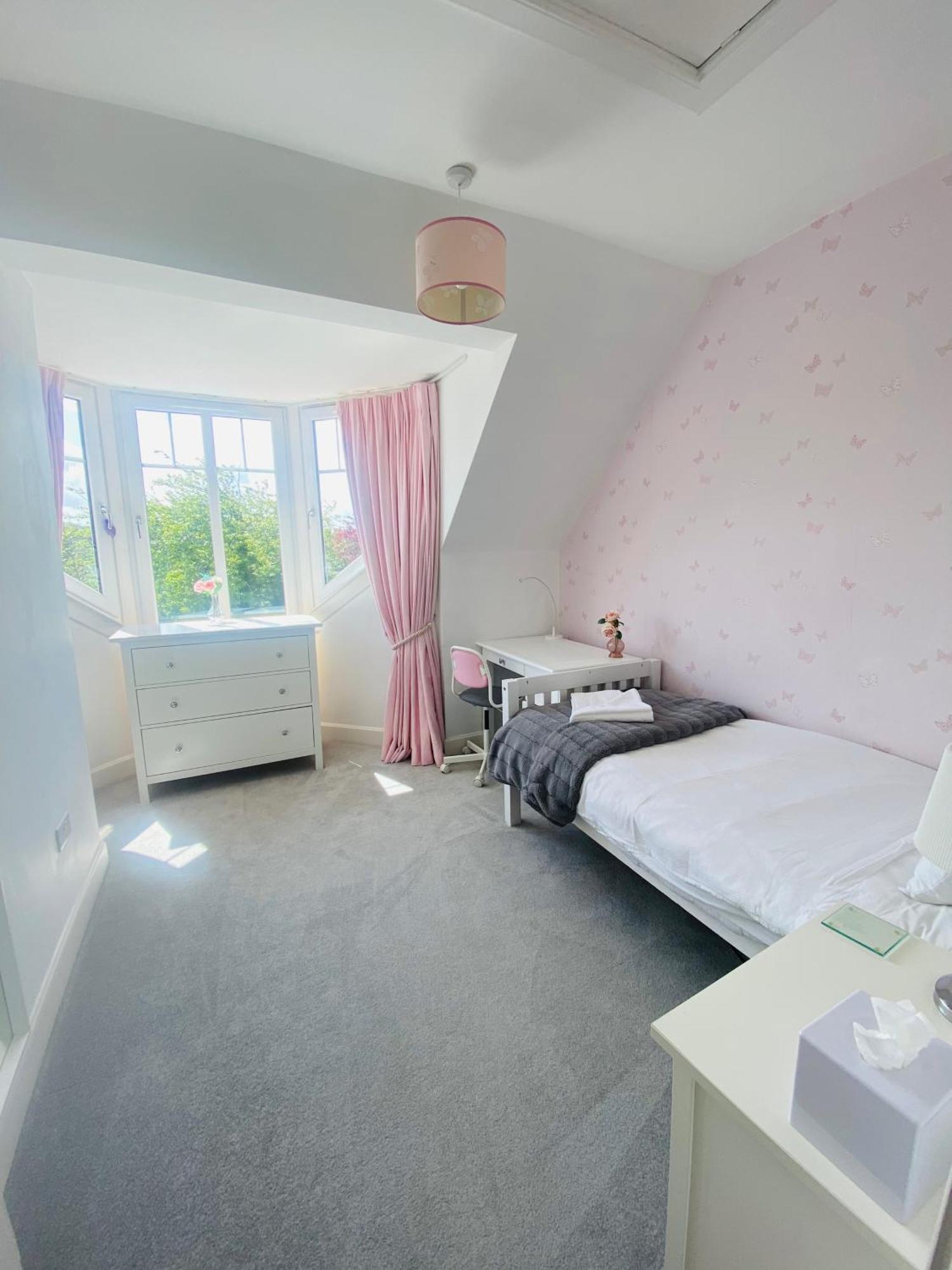 Villa Gorgeous Family 15 Mins From City Centre