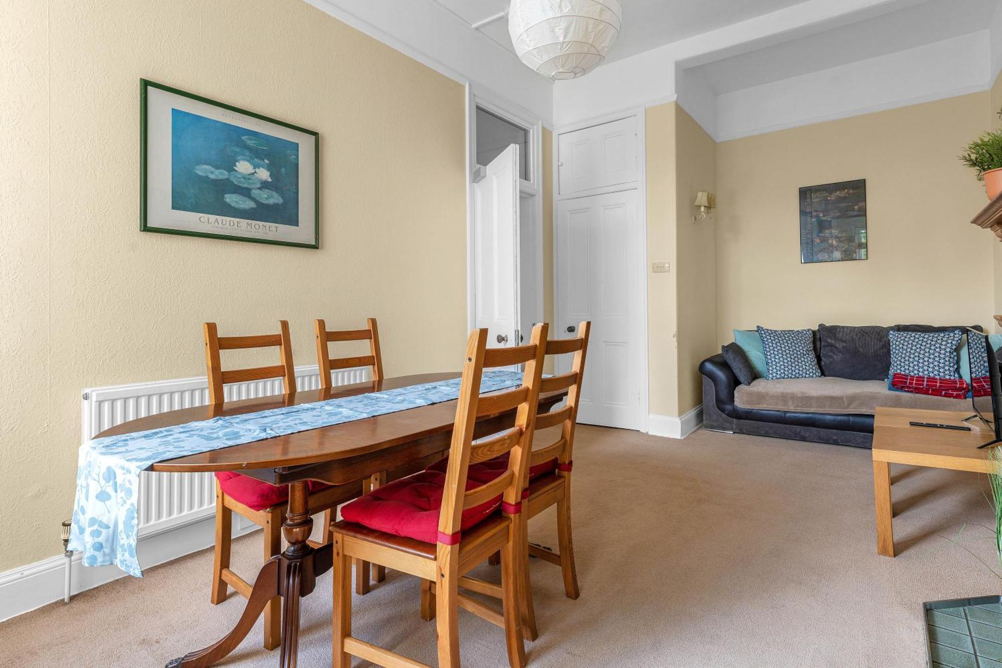 Marchmont Traditional