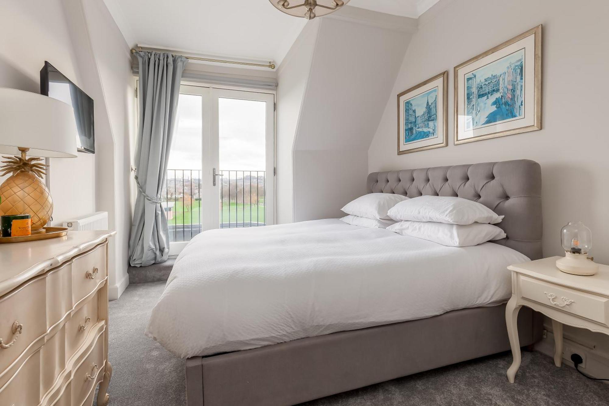 Apartment Stylish Victorian Apartment's Close To The Botanical Gardens, Free Parking!