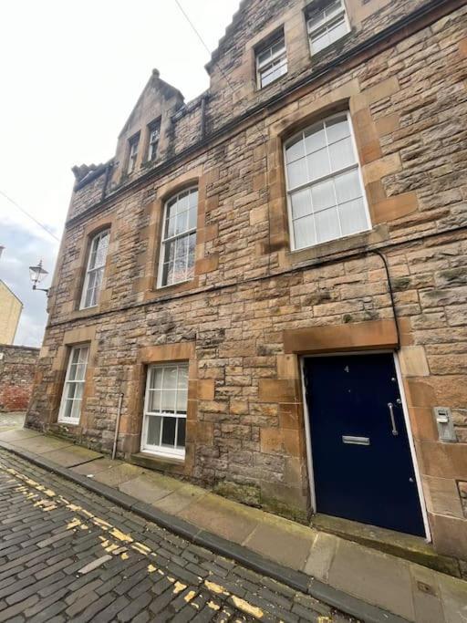 Boyds Entry Flat Old Town *