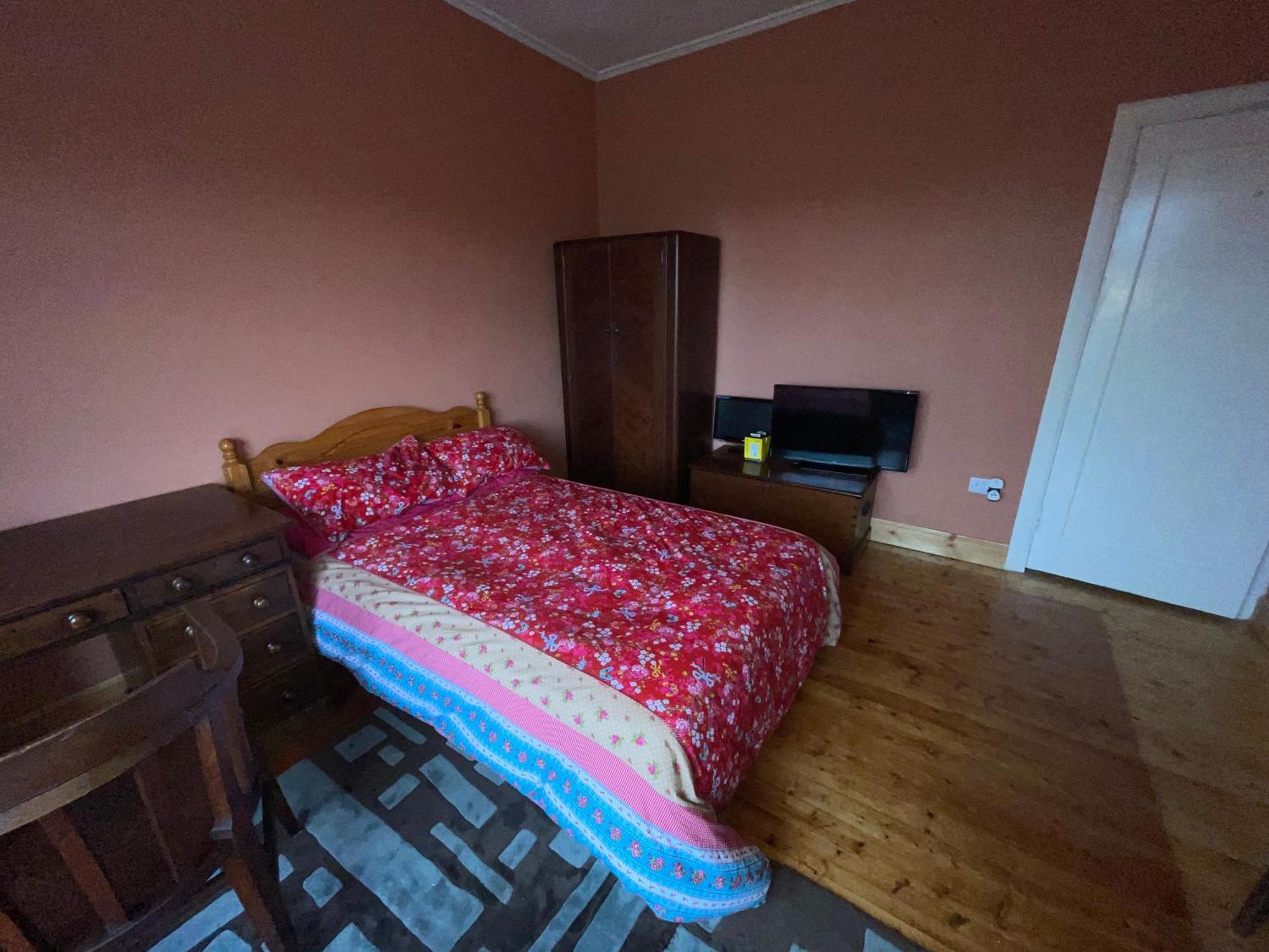 Homestay Lovely Double In Very Good Area *