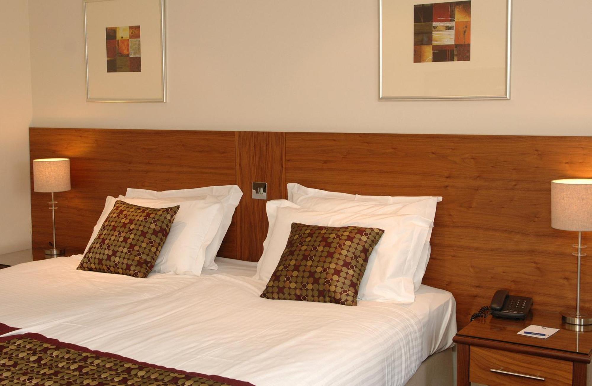Hotel Western Kings Manor 3*