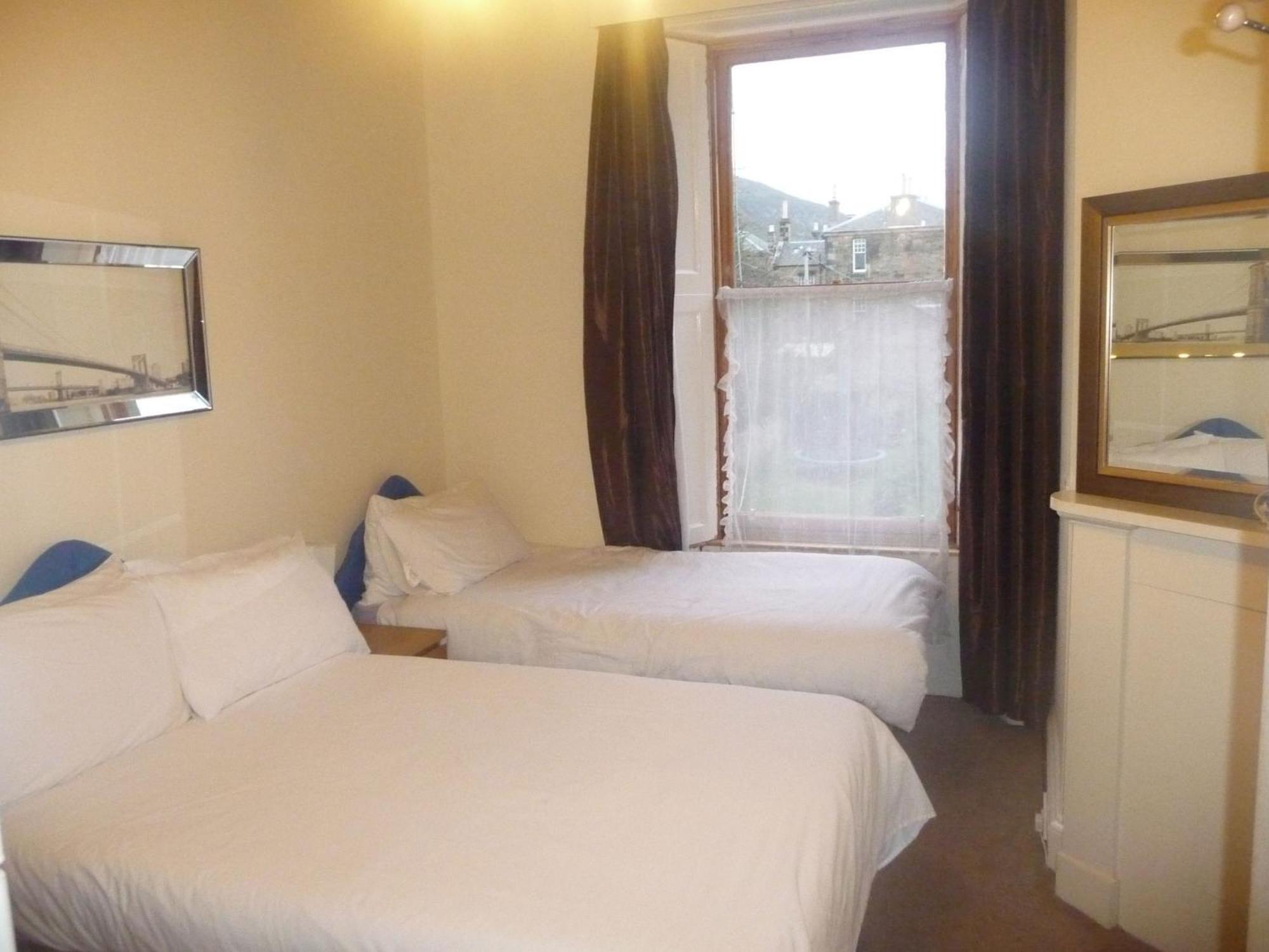 Guest house Minto House