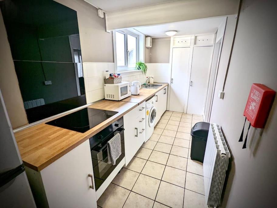 Cosy 2-bedroom House In Leith *