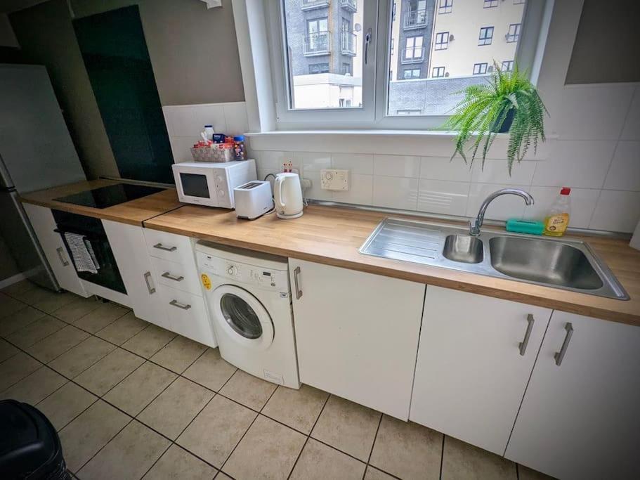 Cosy 2-bedroom House In Leith Apartment
