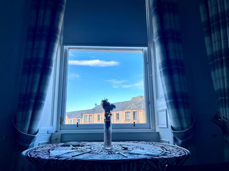 Apartment Edinburghs Arthurs Seat View Edinburgh