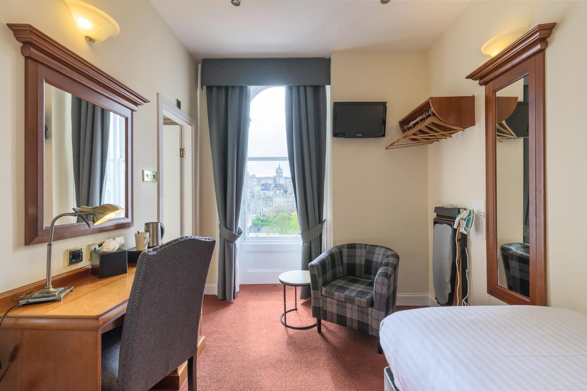 Hotel Old Waverley Edinburgh