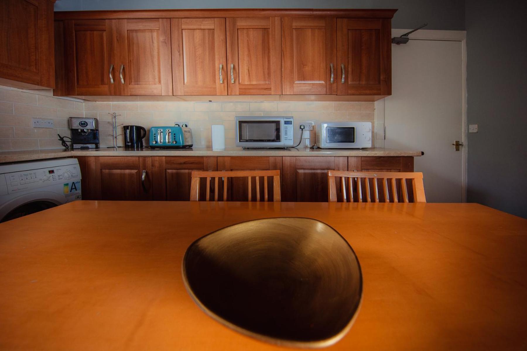 Comfortable, Spacious Retreat, By The Meadows! Apartment Edinburgh