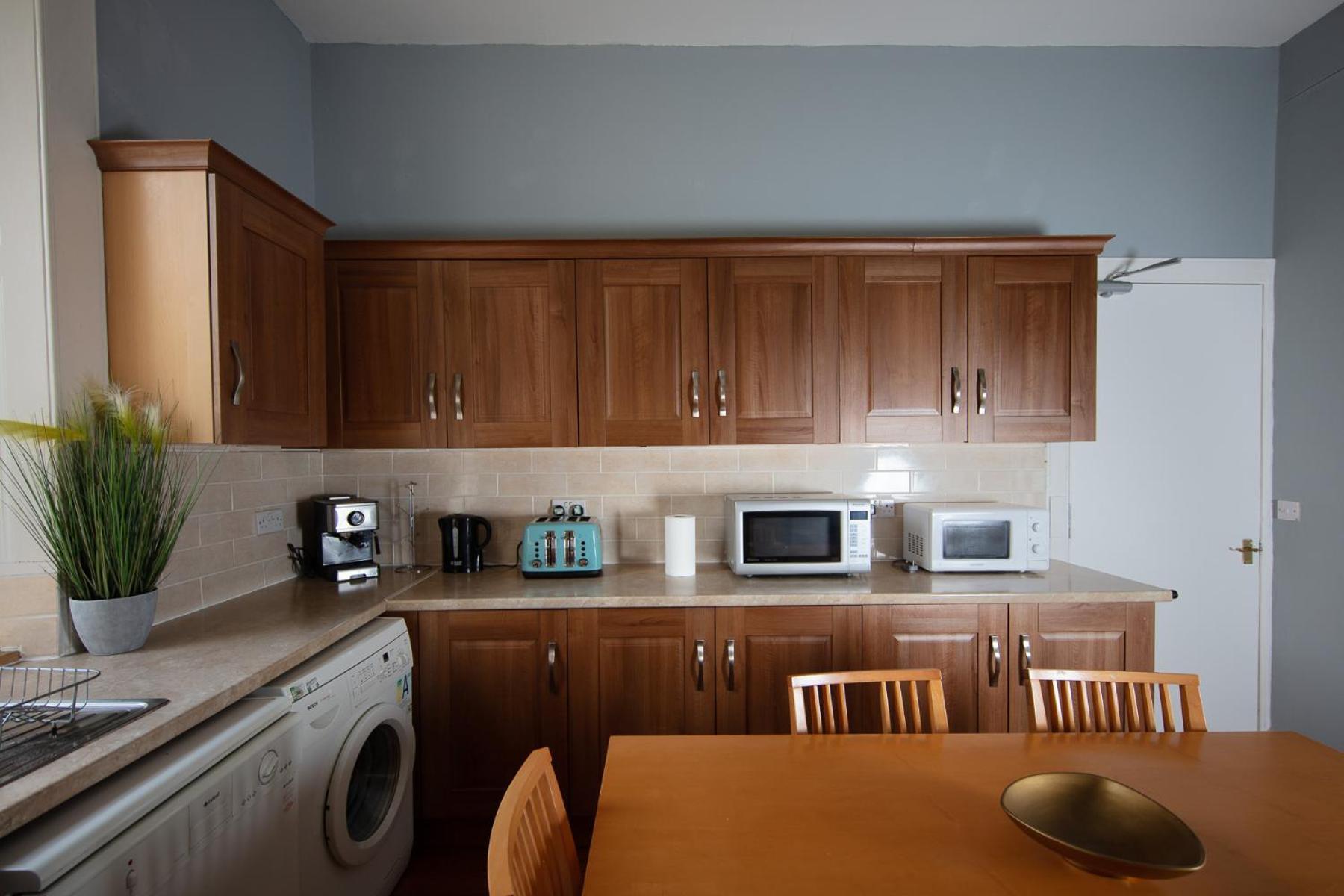 Comfortable, Spacious Retreat, By The Meadows! Apartment Edinburgh