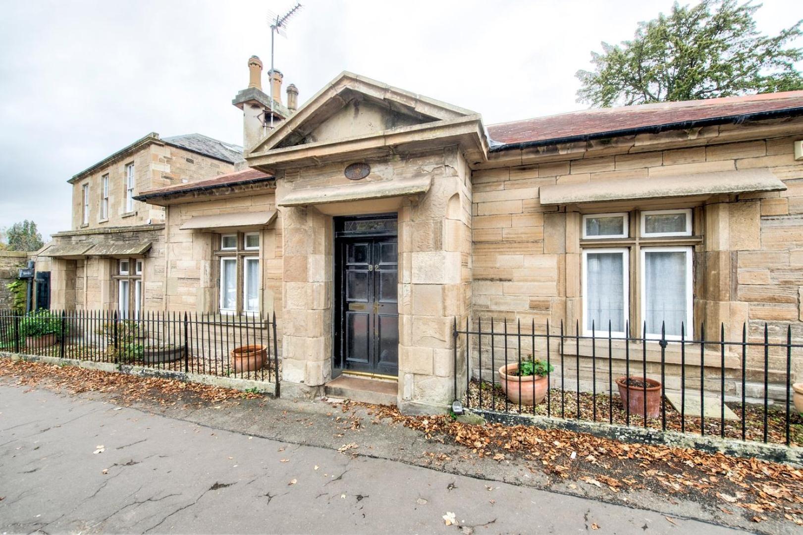 Guestready - Classic Charm Near Holyrood Park *