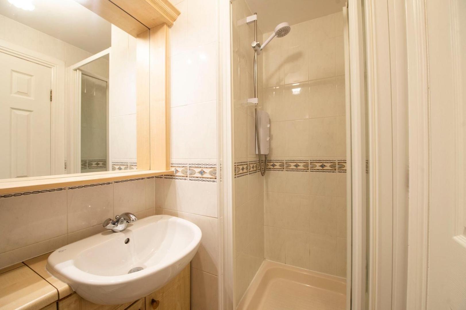 Guestready - 3bdr W/ Private Parking Apartment Edinburgh