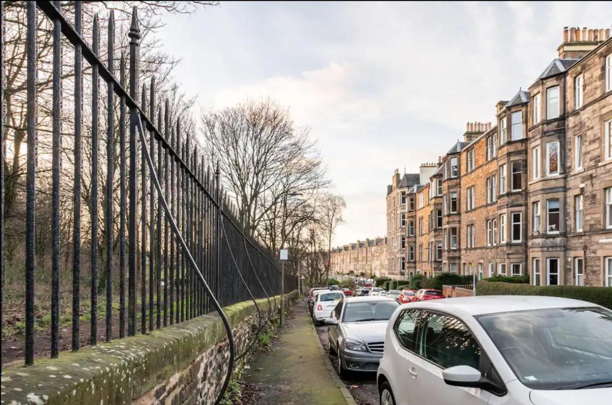 Holyrood Park: Lush & Arty 2 Double Bed Flat Apartment *