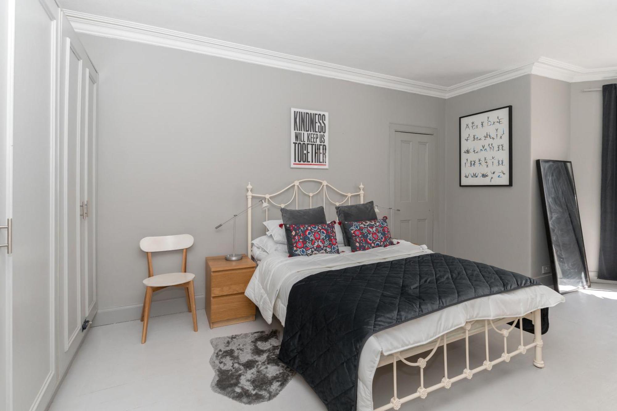 Beautiful & Bright 2bd Flat - Haymarket *
