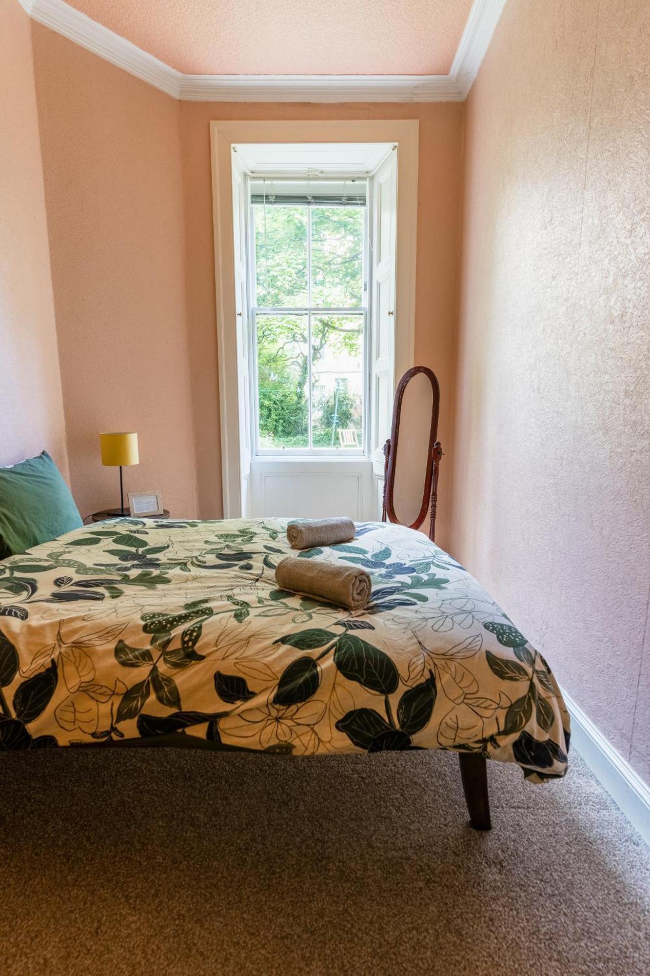 The Peach Homestay Edinburgh