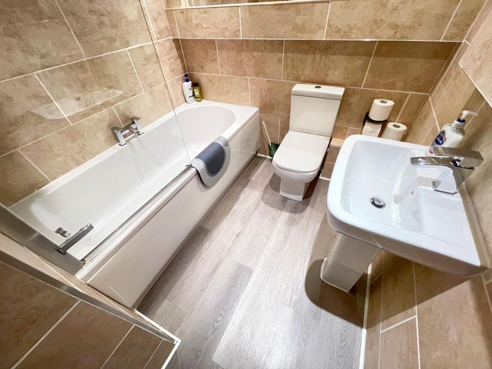 Lovely Two Bedrooms Edinburgh