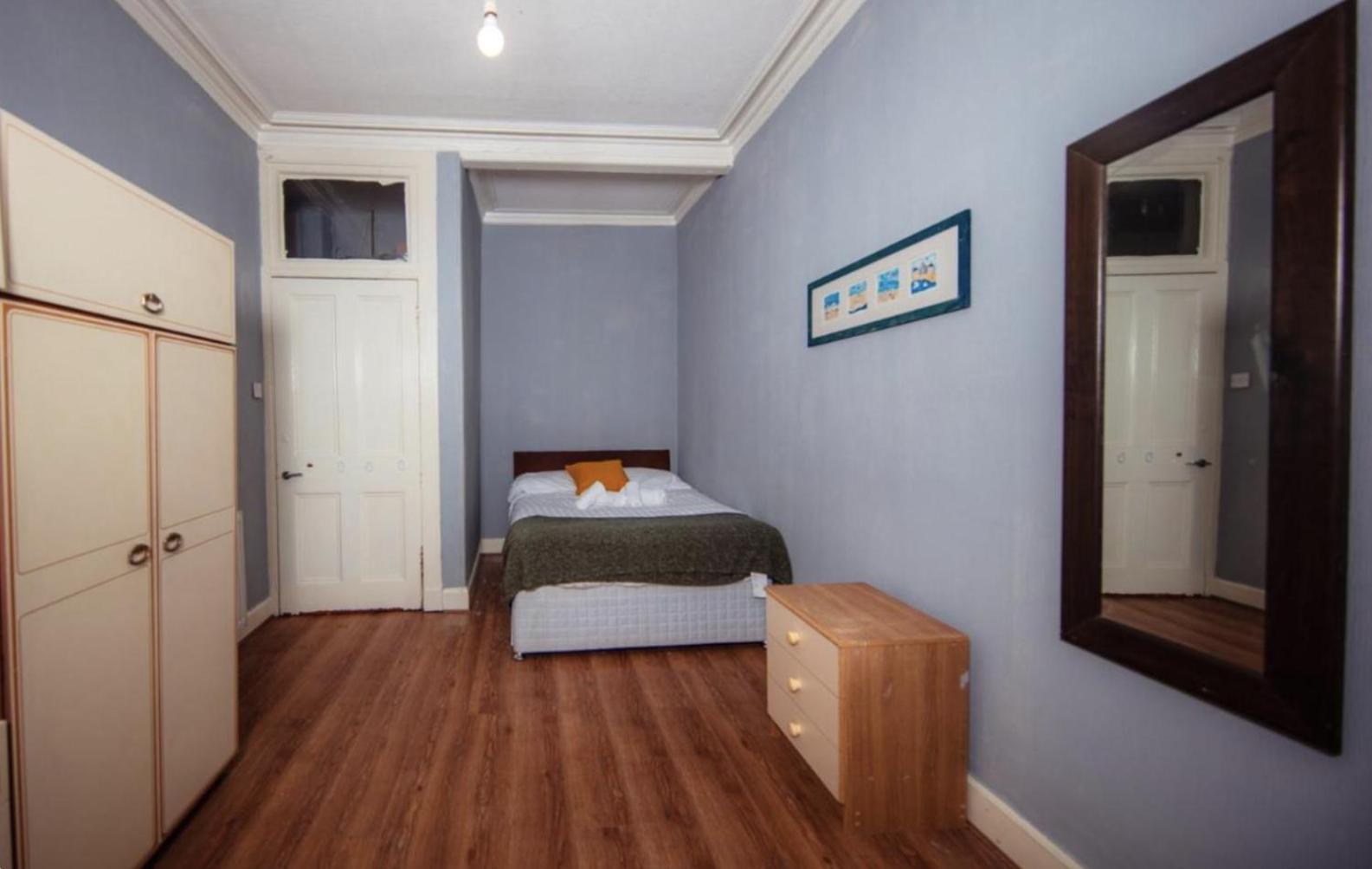 Cozy In Leith Apartment