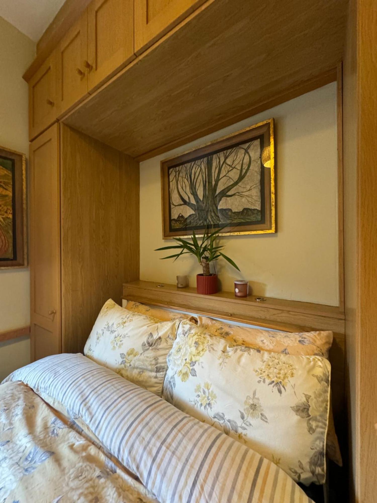 Central Deluxe Queen Homestay *