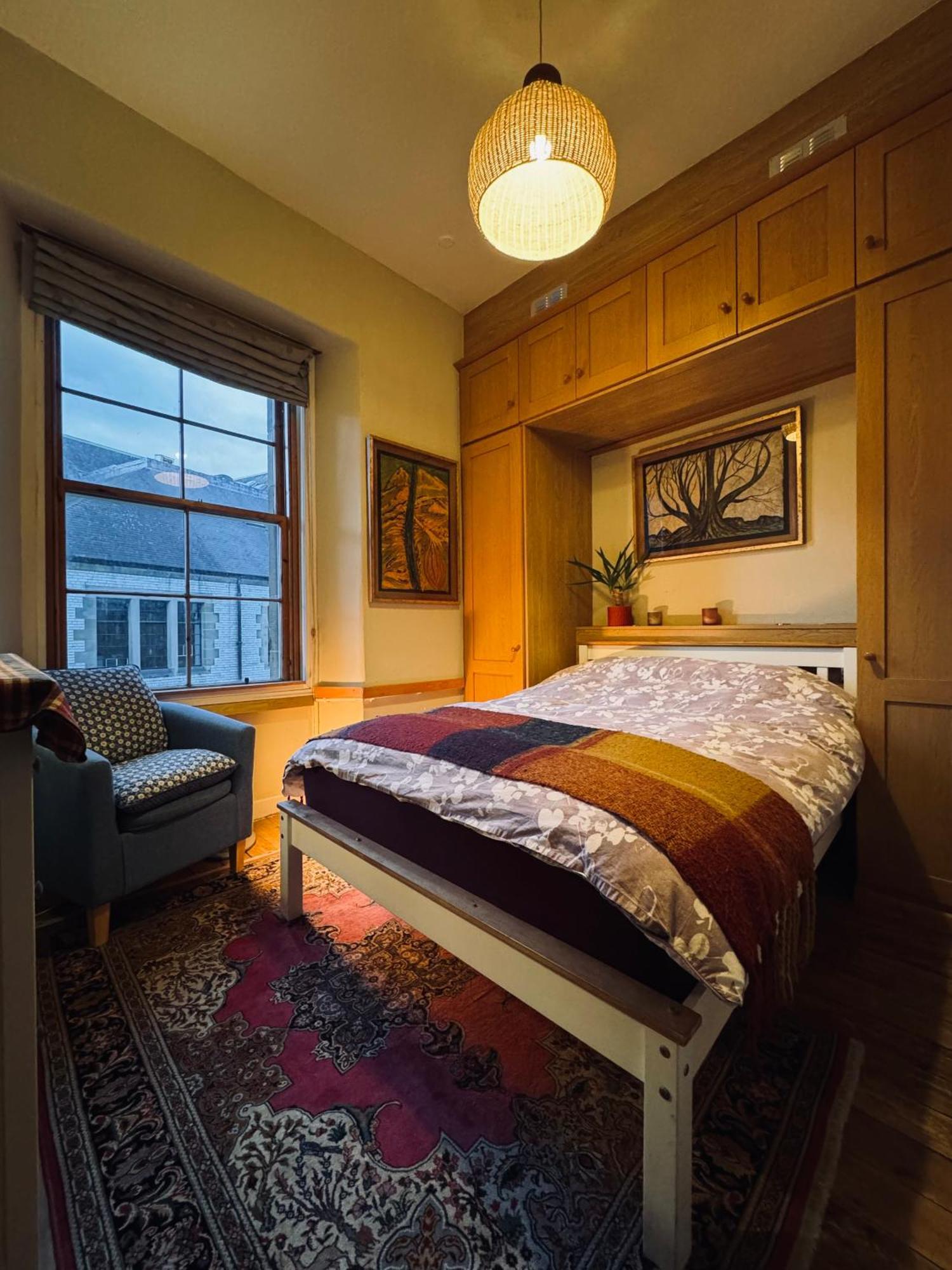 Homestay Central Deluxe Queen Edinburgh