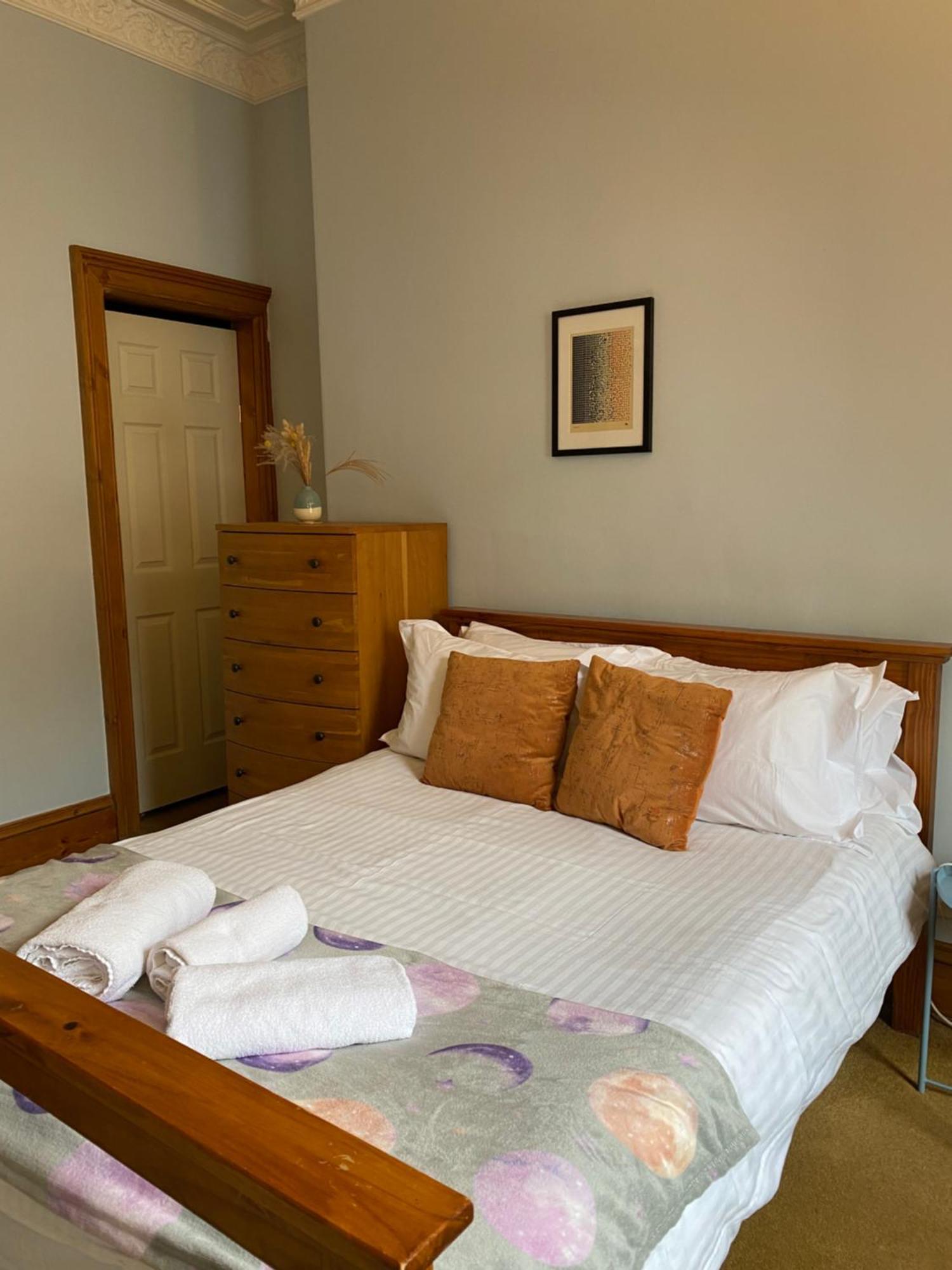 Apartment Charming 1 Bedroom *