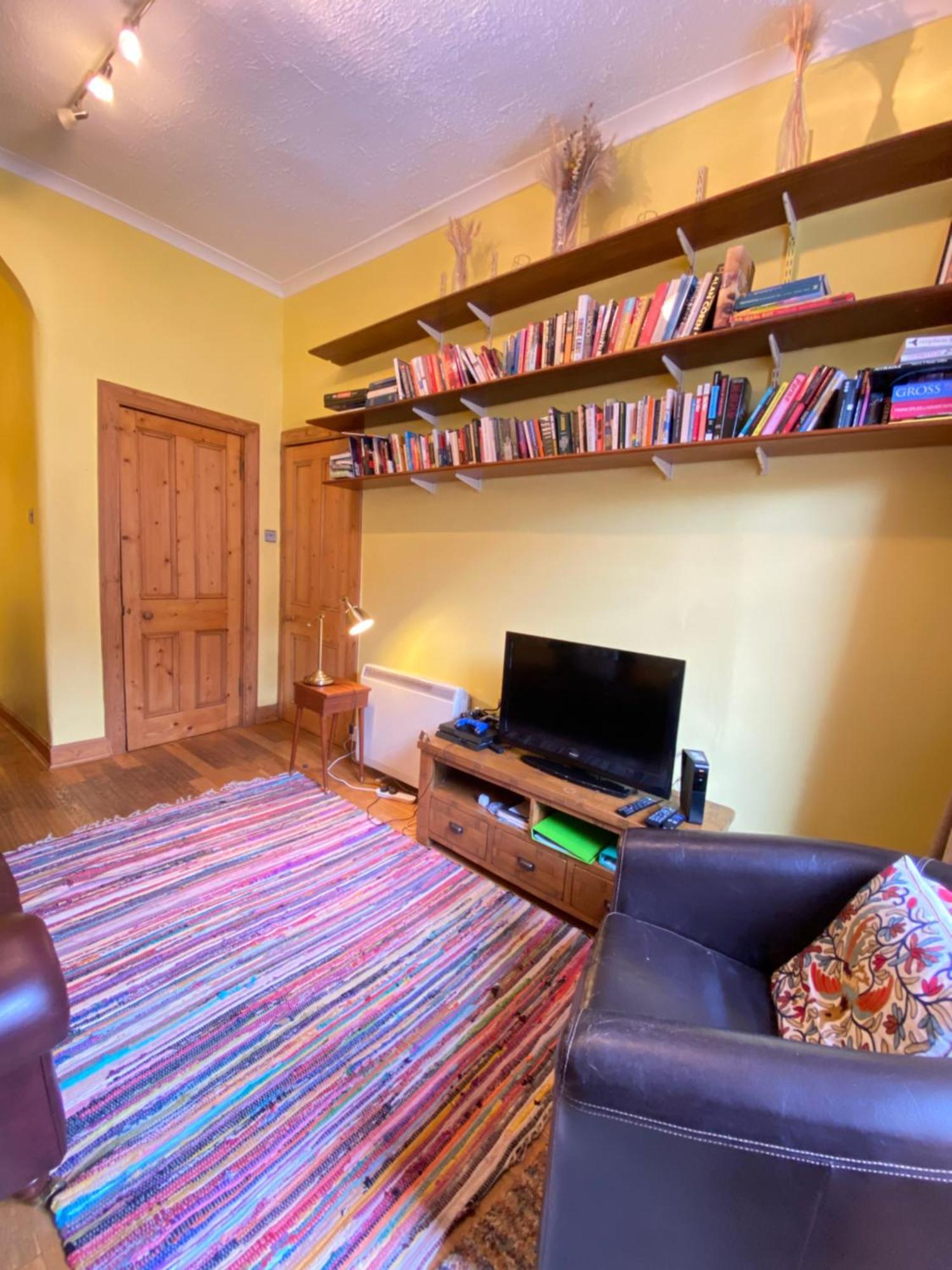 Apartment Charming 1 Bedroom *