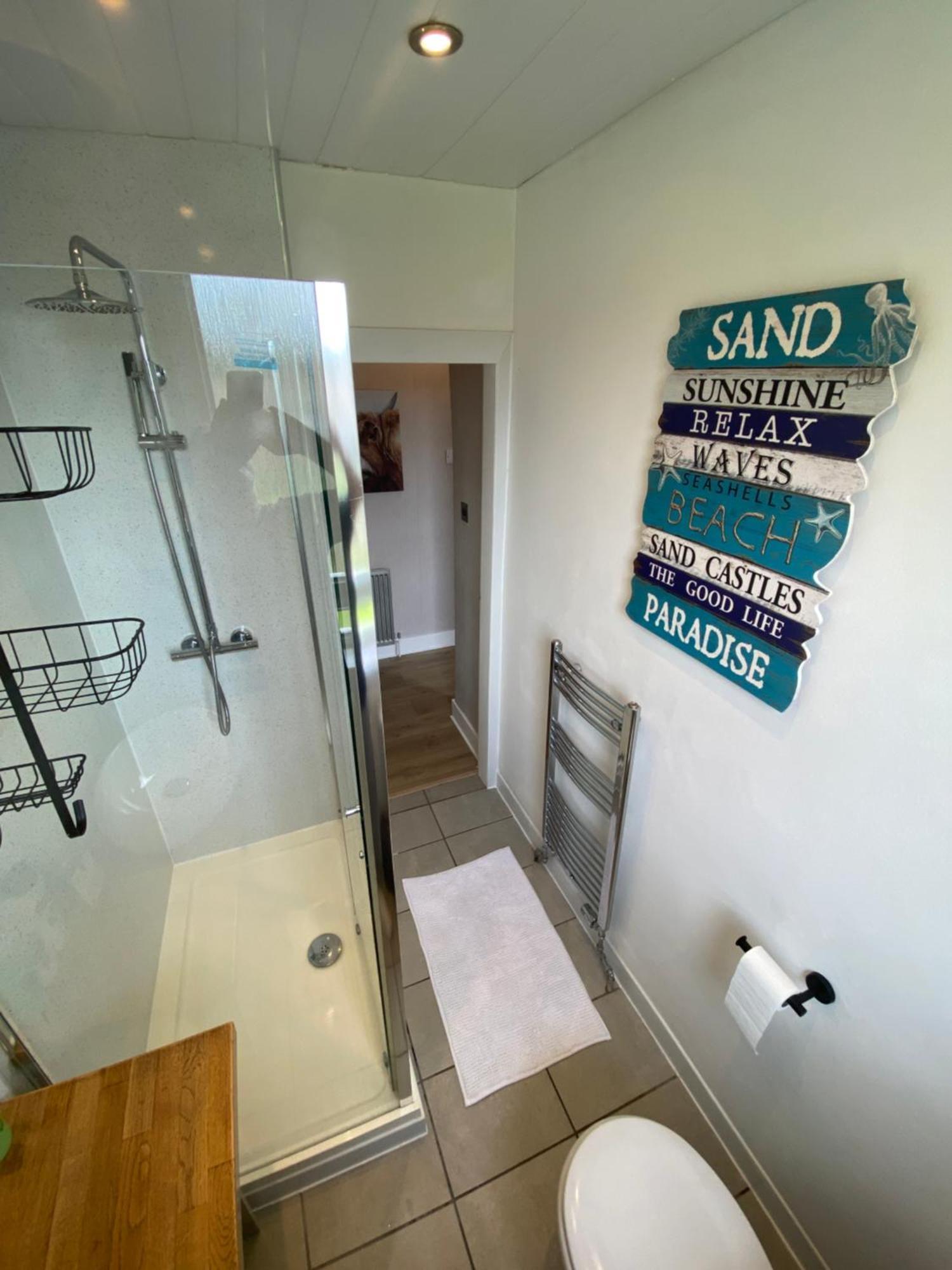 Modern Quiet Center Airport 2 Bedroom * Edinburgh