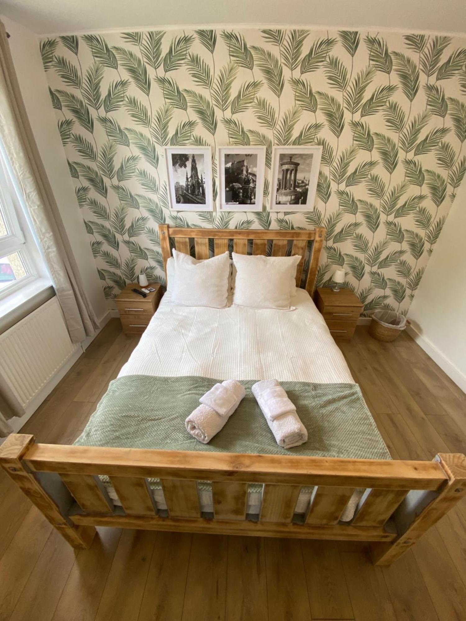 Apartment Modern Quiet Center Airport 2 Bedroom Edinburgh