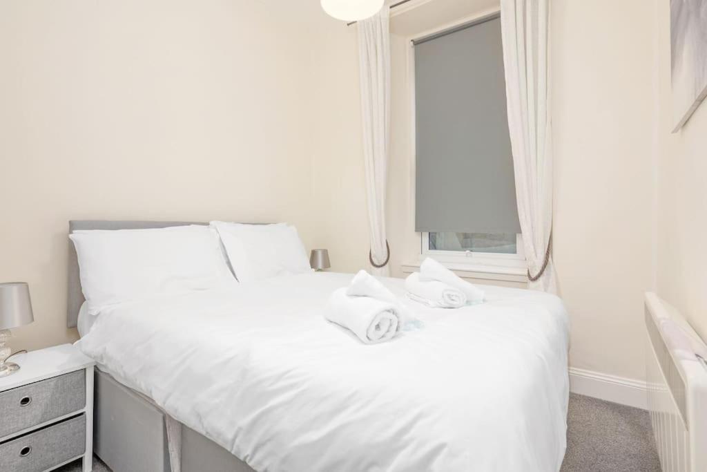 Two Bedroom Apartment-central Edinburgh-old Town-licensed Appartement EDI