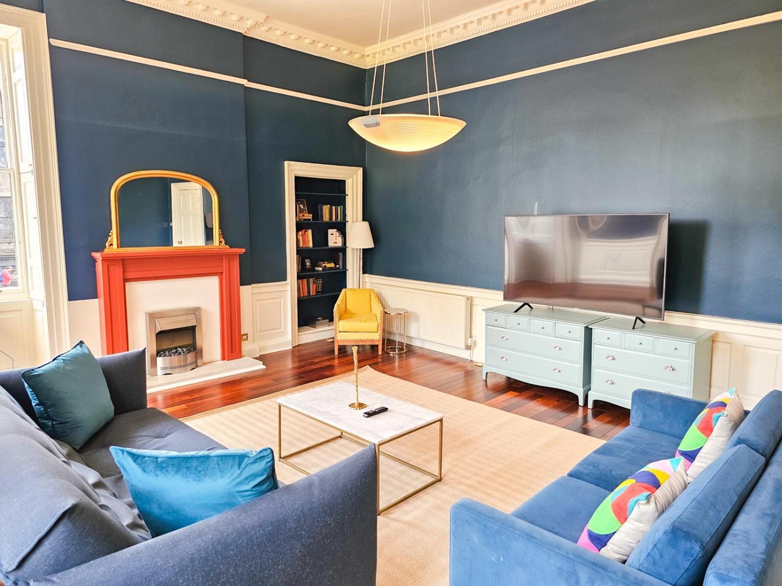 Spacious 2 Bedroom In The Heart Of New Town *