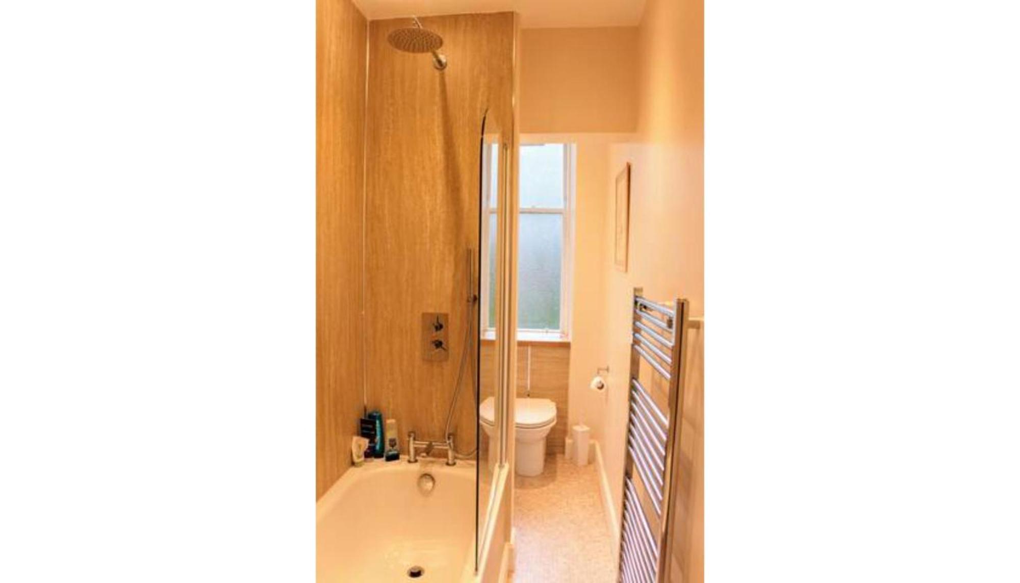 Bright Modern Arthurs Seat 2 Bedroom Appartement