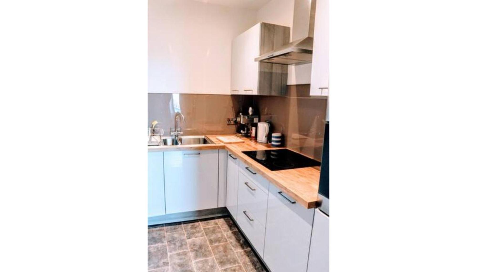 Bright Modern Arthurs Seat 2 Bedroom
