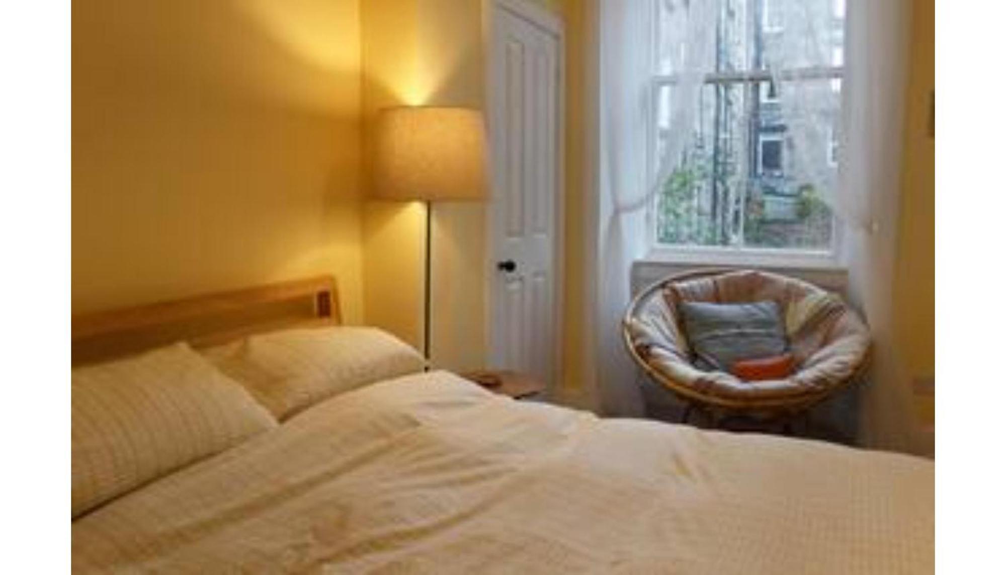 Bright Modern Arthurs Seat 2 Bedroom Appartement *