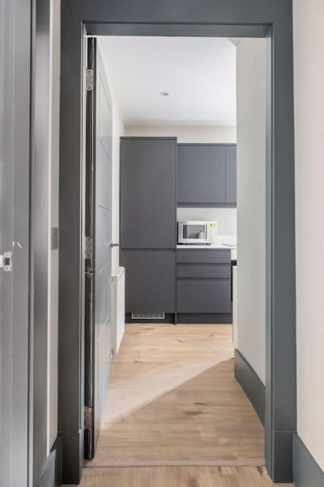 Apartment Immaculate 3 Bed With Private Entrance In Inverleith