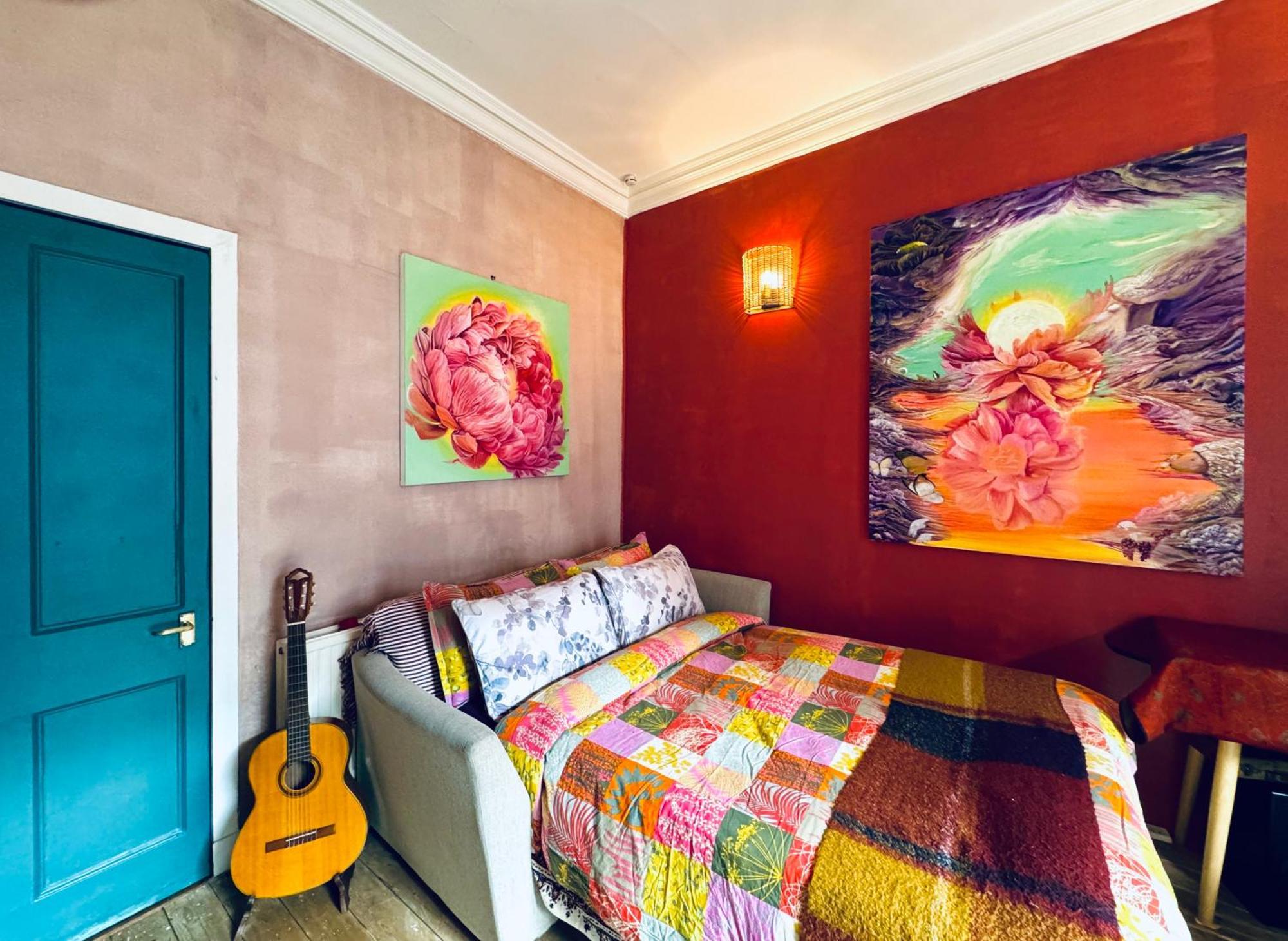 Central Deluxe Queen Homestay Edinburgh