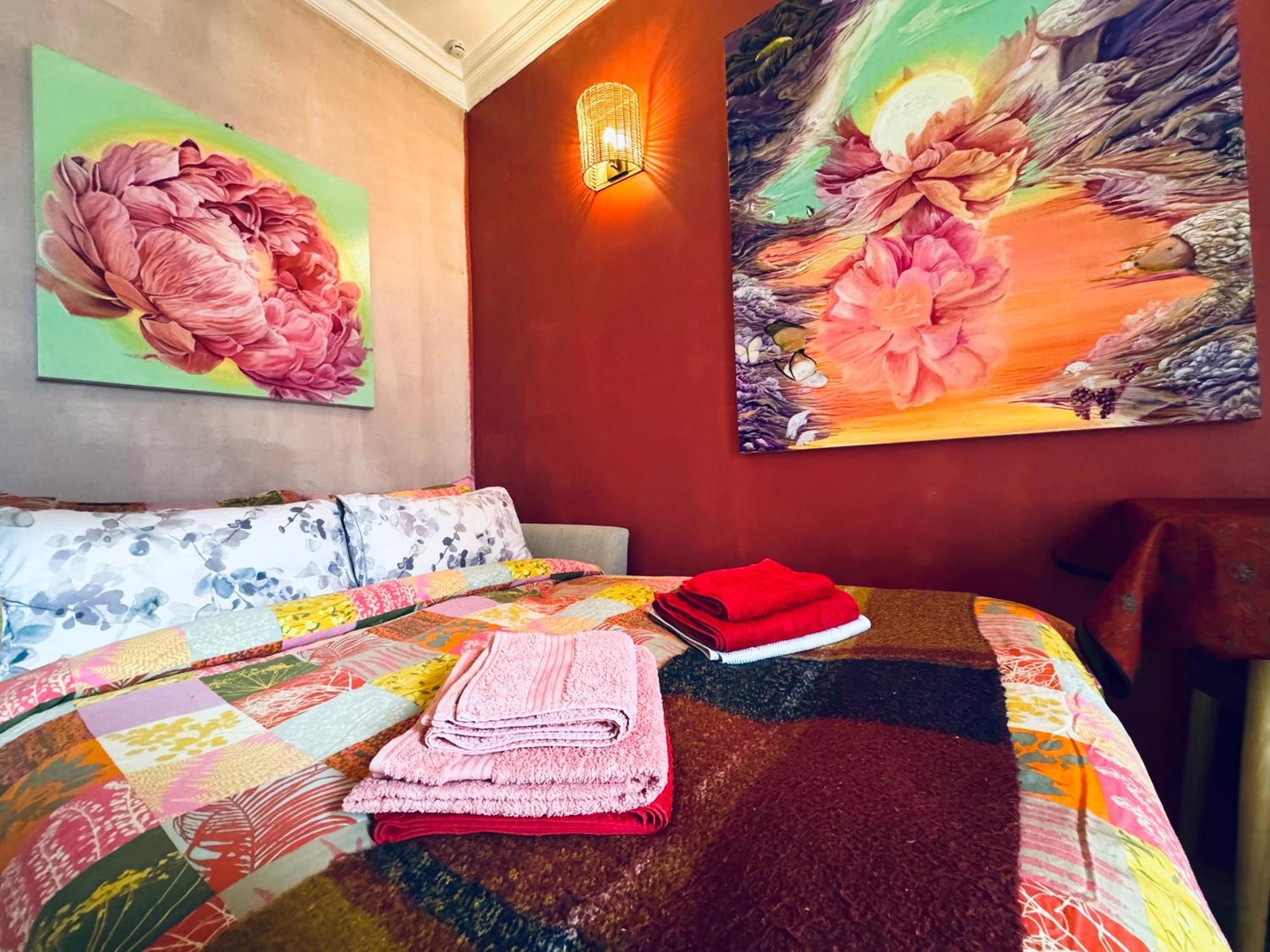 Homestay Central Deluxe Queen Edinburgh