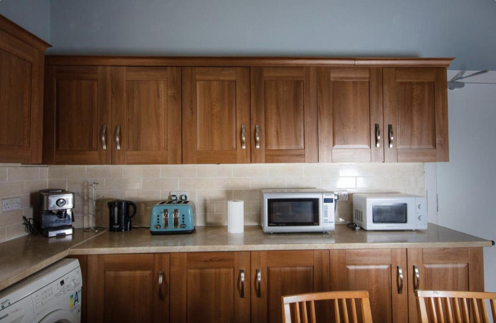 Comfortable And Spacious Retreat By The Meadows! Edinburgh