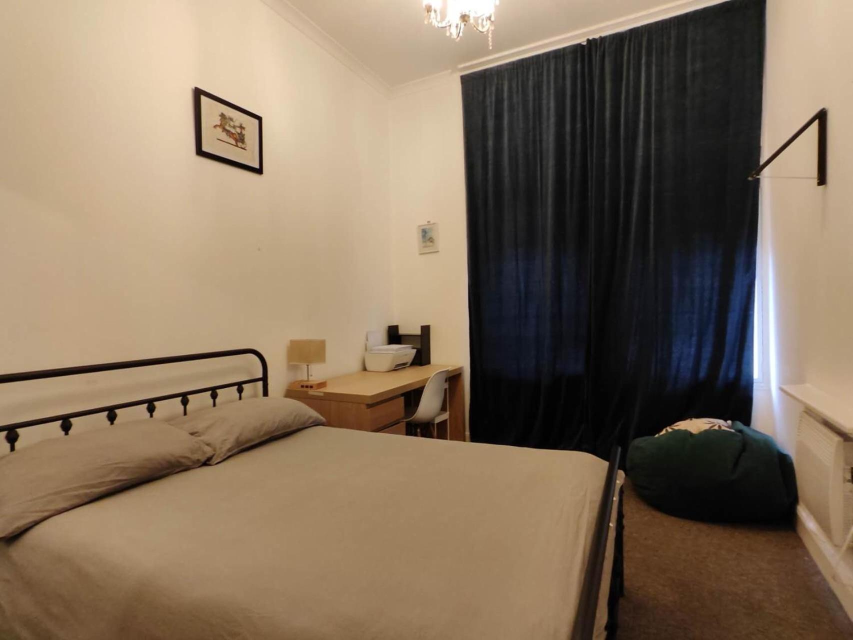 Two Bedrooms Flat In Center Appartement