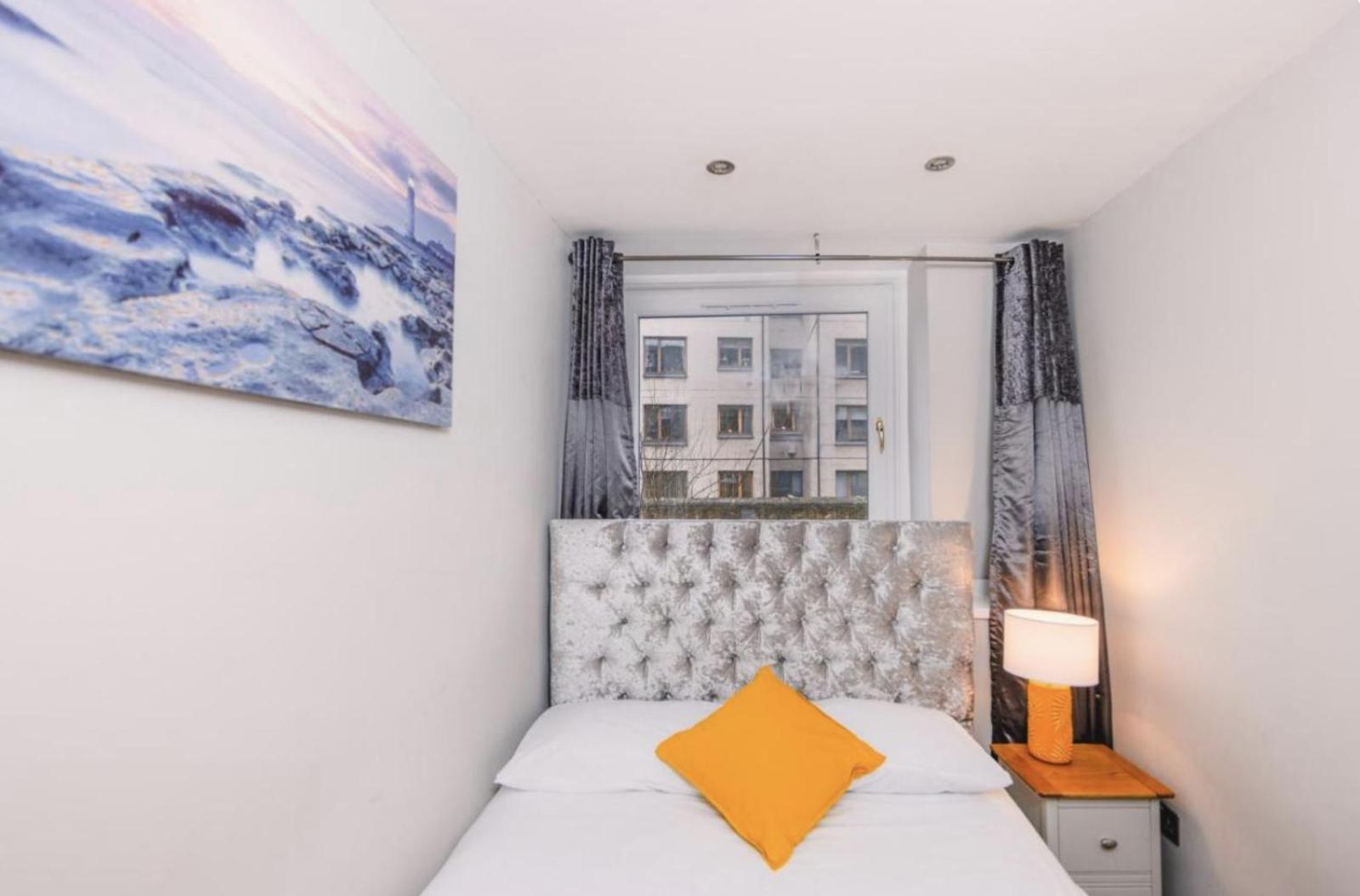 Apartment Superb Luxury By Canal - Central Edinburgh