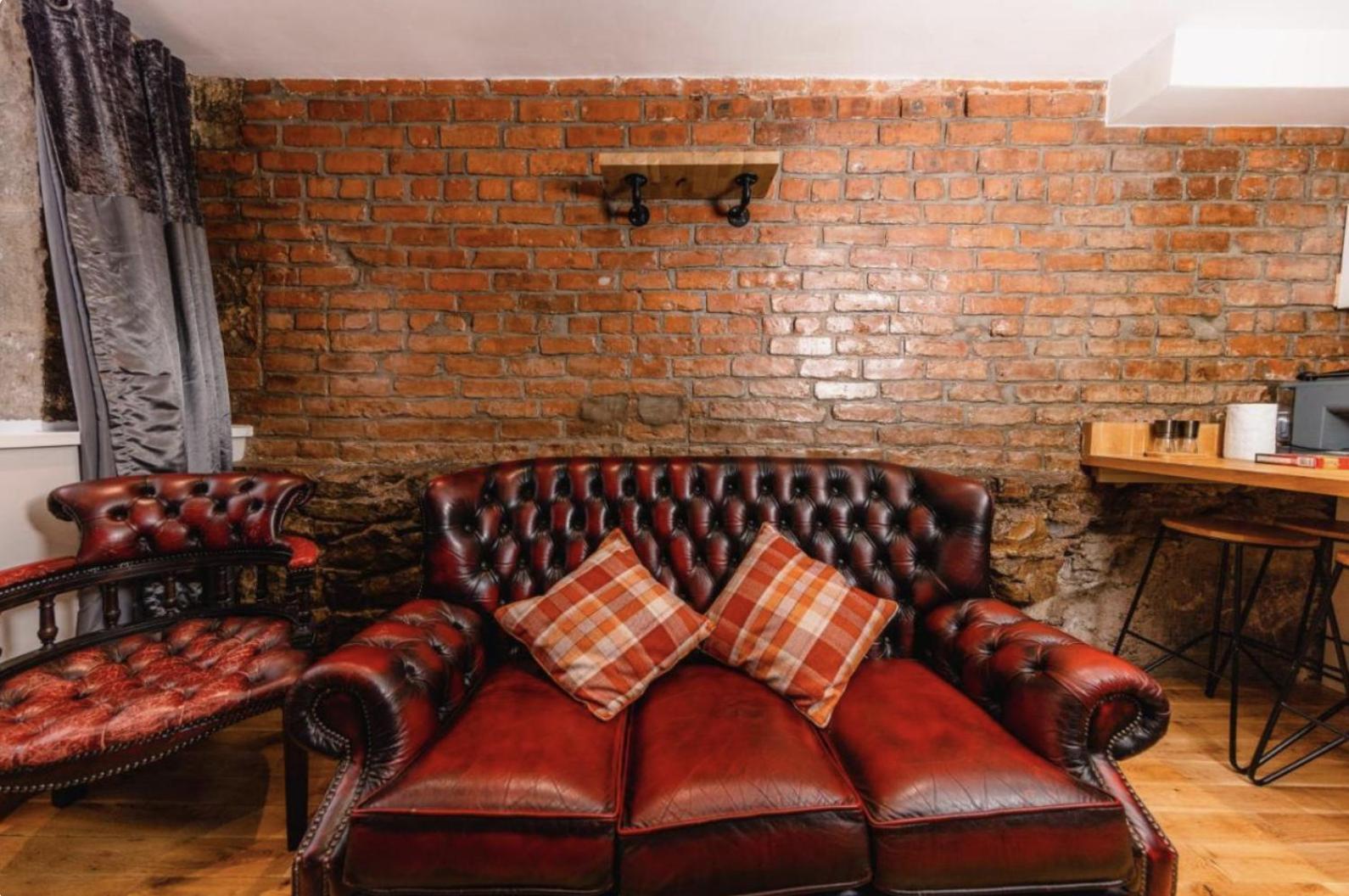 Superb Luxury By Canal - Central *