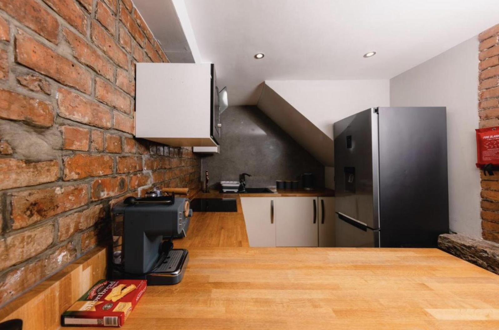 Superb Luxury By Canal - Central Apartment