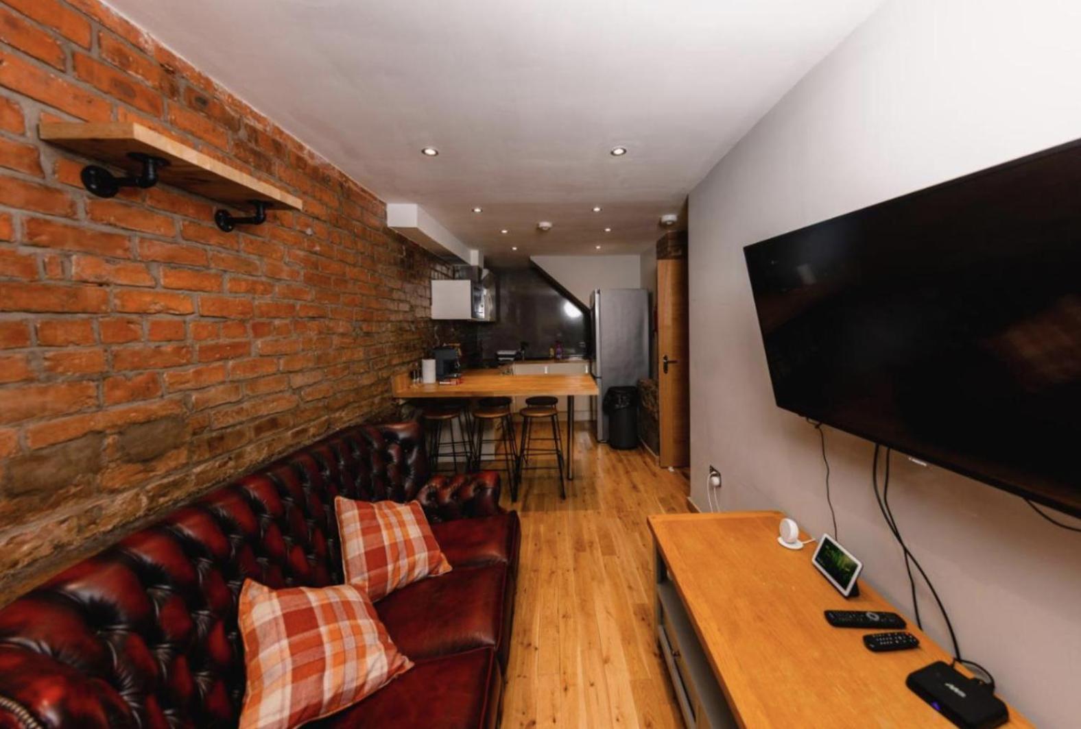 Superb Luxury By Canal - Central