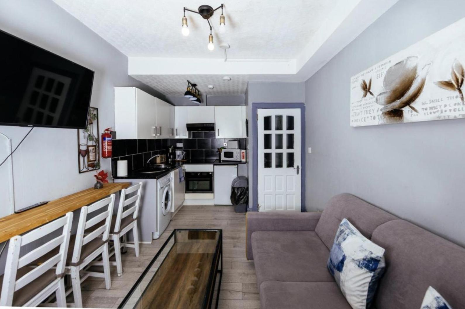 Cozy City Centre By The Meadows! 5 Edinburgh
