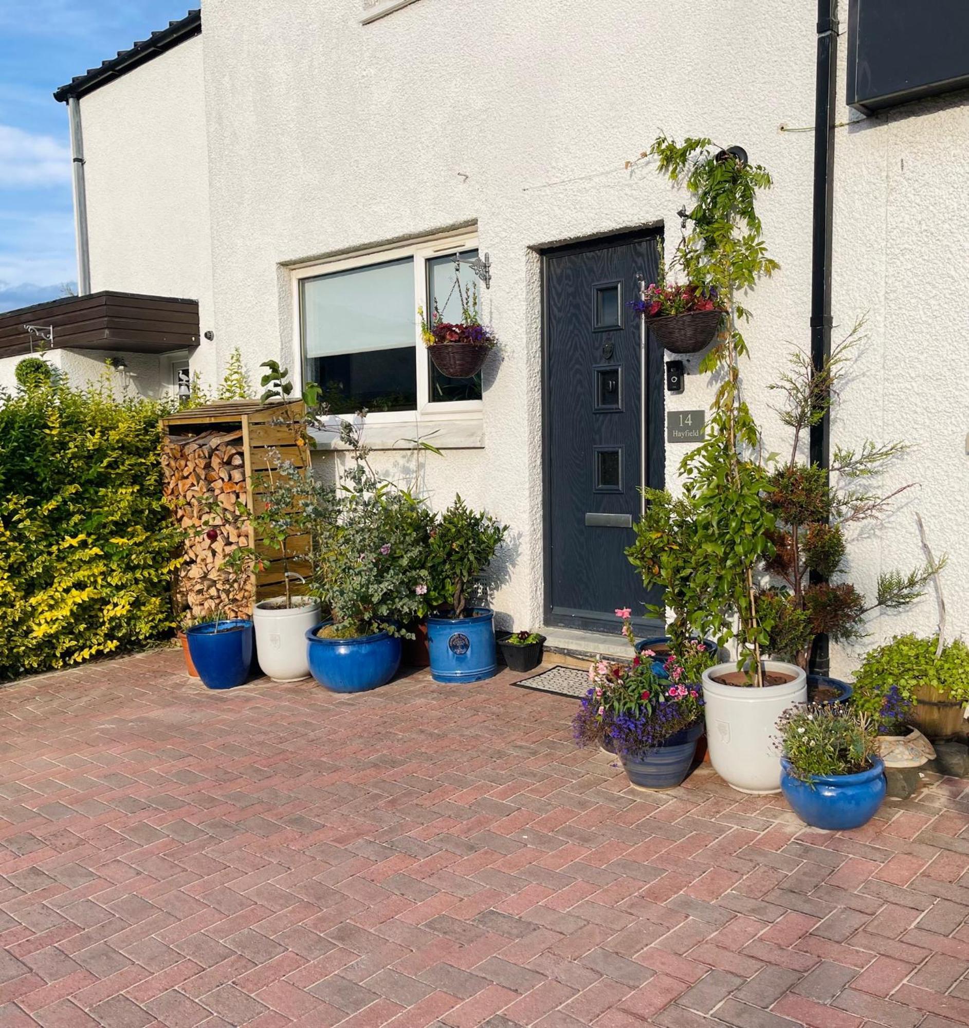 Private With Separate Shower And Free Parking Edinburgh