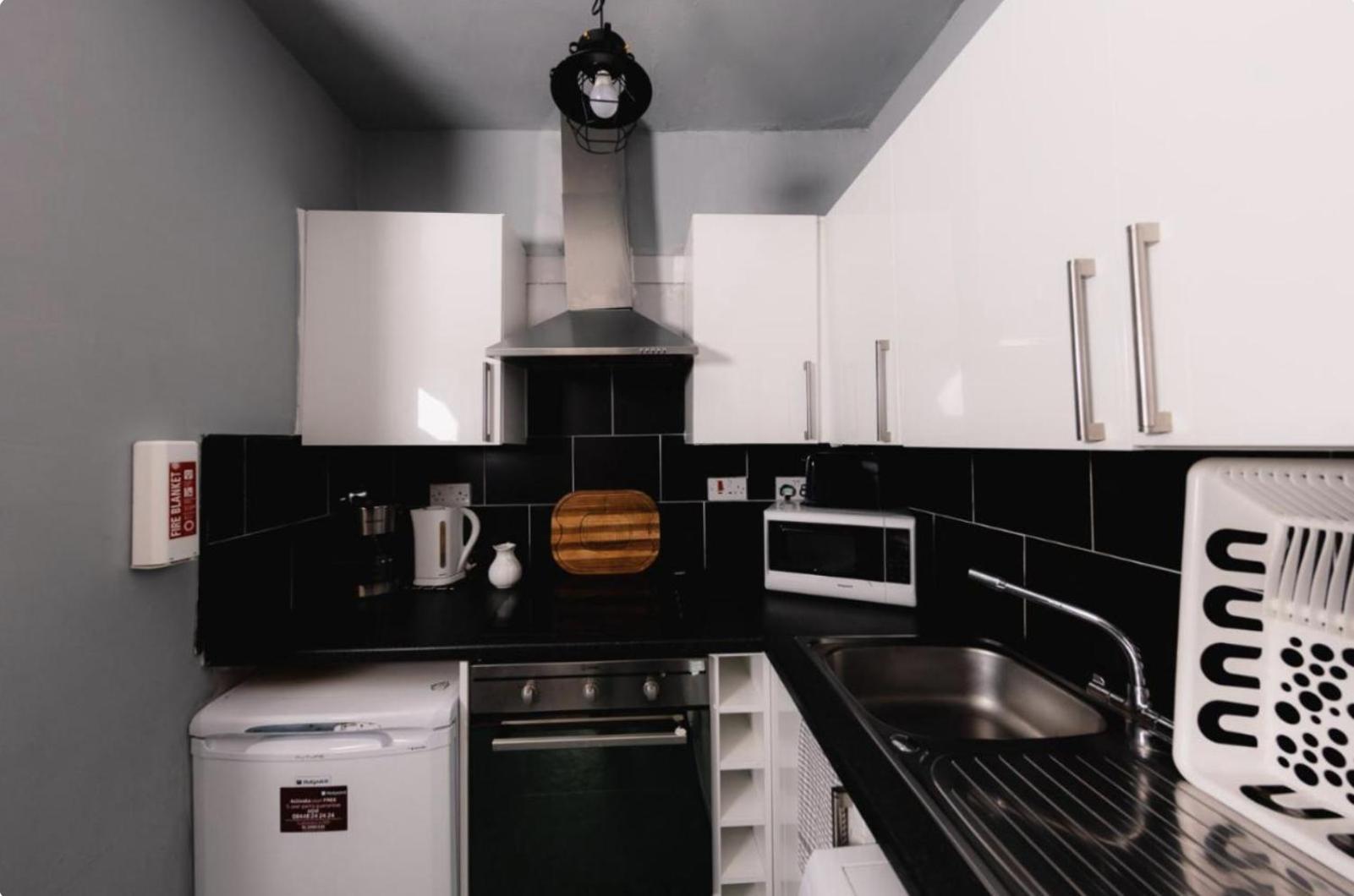 Warm & Welcoming Close To Meadows! City Centre 10 Apartment Edinburgh