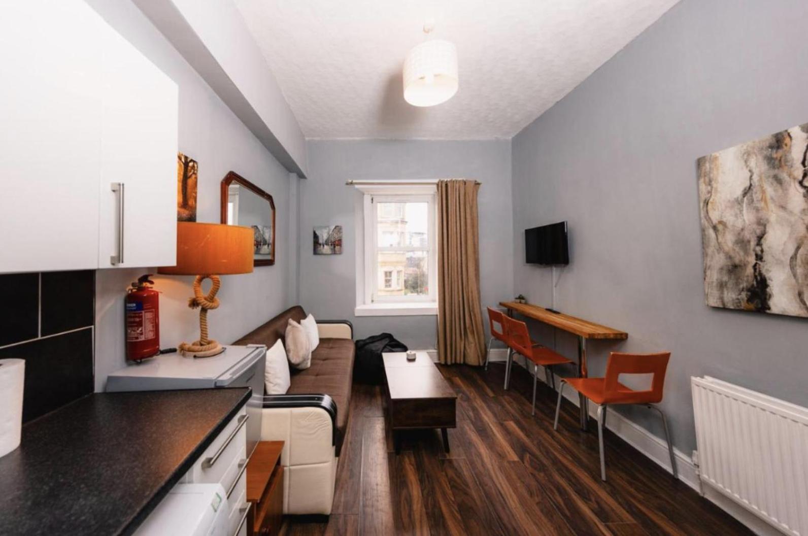 Warm & Welcoming Close To Meadows! City Centre 10 Edinburgh