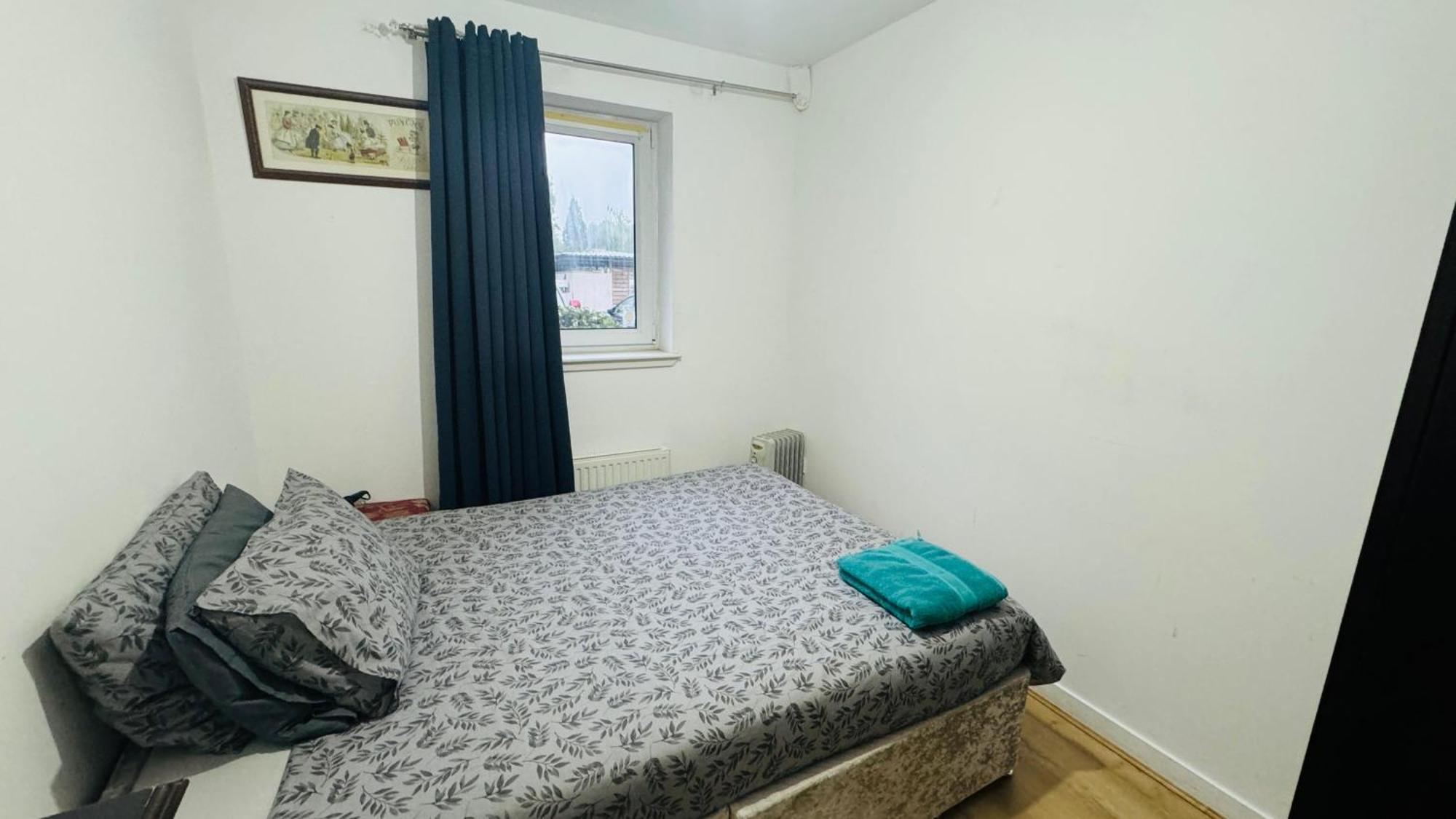 Fabulous 2bed 2bath Ground Floor Serviced Near Apartment